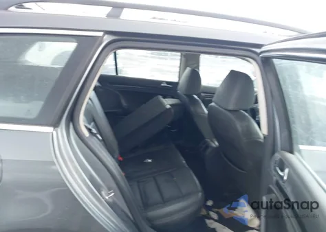 2012 Volkswagen Jetta Sportwagen 2.0L Tdi from USA, damaged, VIN 3VWML7AJ6CM640396